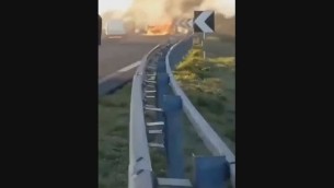Assalto a portavalori, inferno di fuoco sulla statale di Sassari - Video