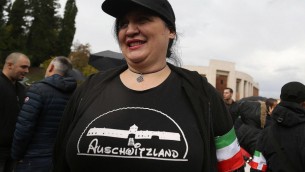 Assolta per maglietta 'Auschwitzland', Anpi: "Ancora una volta apologia non è punita"