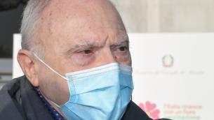 AstraZeneca sospeso, Galli: "Bolla di sapone ma danno a campagna vaccino"