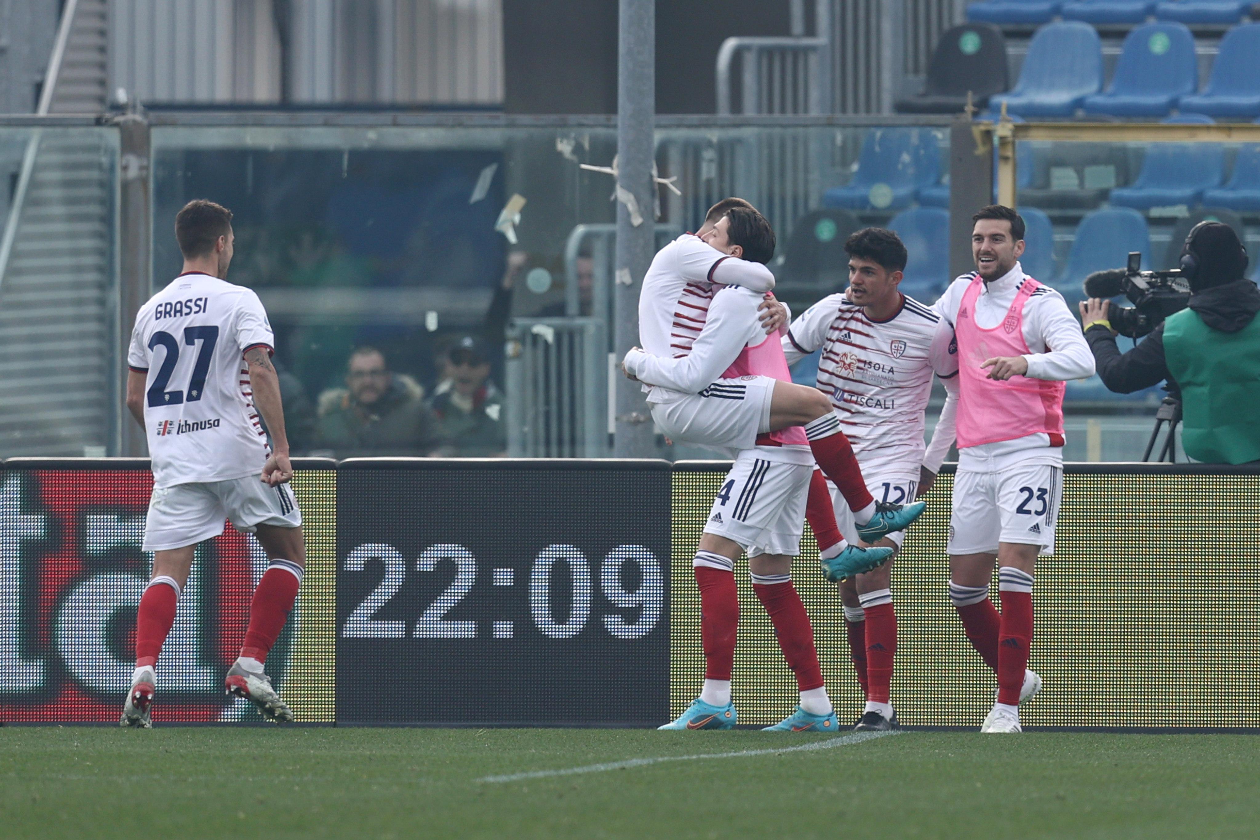 Atalanta-Cagliari 1-2, rossoblu passano a Bergamo