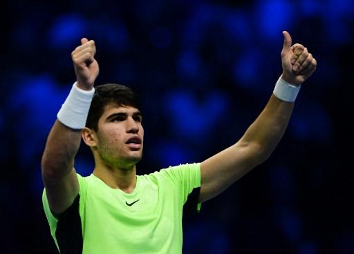 Atp Finals 2023, Alcaraz batte Rublev in due set