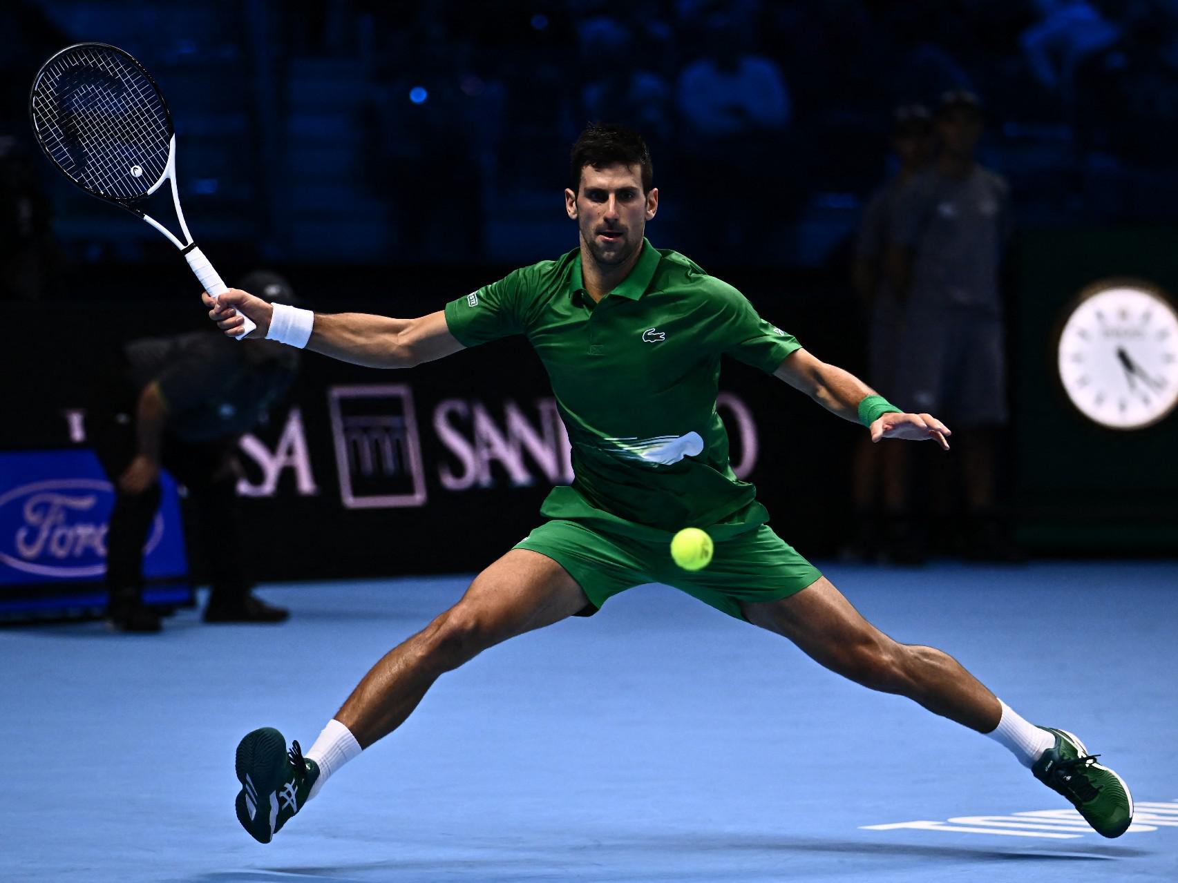 Atp Finals Torino 2022, Djokovic batte anche Medvedev