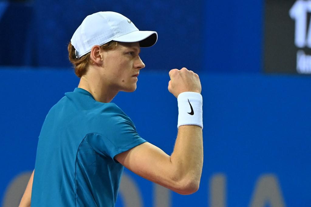 Atp Toronto 2023, Sinner batte Berrettini e vince il derby in 2 set