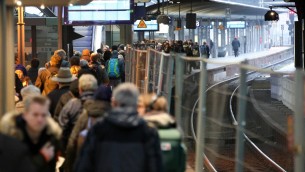 Attacco con coltello alla stazione di Amburgo, 39enne sospetta ammette: "Sono stata io"