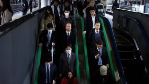 Attacco con coltello in metro a Tokyo, ferita una donna