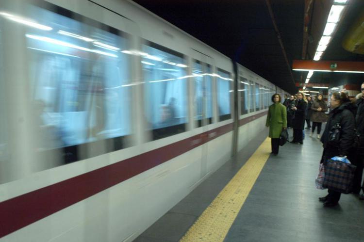 "Attenti agli zingari in metro", Atac: "Annuncio inaccettabile"