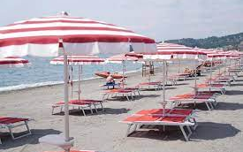 Balneari, maggioranza tratta