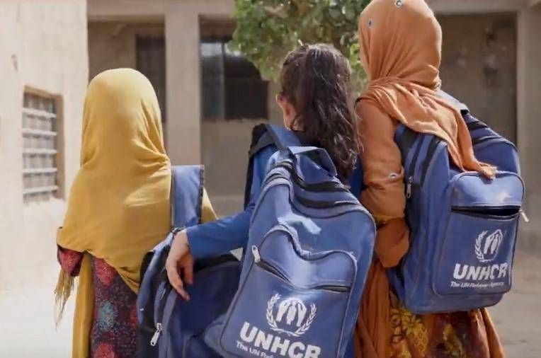 Bambini rifugiati, in 7,2 milioni sono esclusi dalla scuola: al via campagna Unhcr - Video