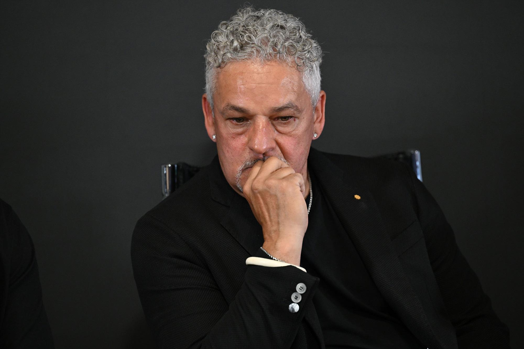 Banda fa irruzione nella villa di Roberto Baggio, calciatore aggredito e rapinato