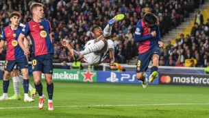Barcellona-Inter 3-3, i capolavori di Dumfries e Thuram non bastano ai nerazzurri