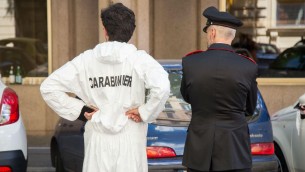 Bari, 13enne trovata morta in casa: si indaga per istigazione a suicidio