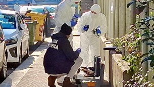 Bari, neonato trovato morto in culla termica: parroco indagato non risponde agli inquirenti