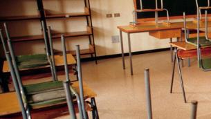 Benevento, prof arrestata per violenza sessuale su alunno 12enne