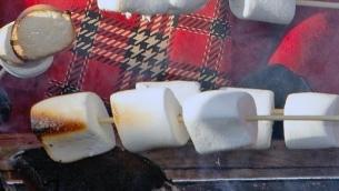 Bergamo, cucinano marshmallow all'asilo: 5 bimbi ustionati, una grave