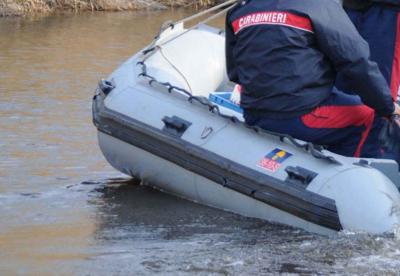 Bergamo, si tuffa nel Serio e annega: morto 37enne