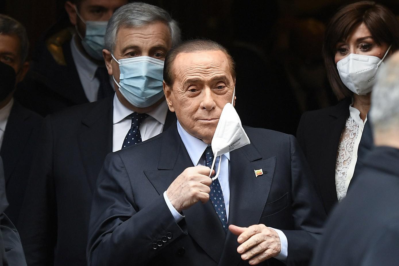 Berlusconi: "Io garante in Ue per Salvini-Meloni" ma leader Lega chiama Le Pen