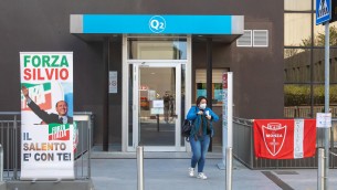 Berlusconi, notte tranquilla a due settimane dal ricovero