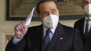Berlusconi 'ritorna' sui social: "Sul fisco unici credibili"
