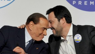 Berlusconi telefona a Salvini e Tajani, leader Lega: "Che bello sentirti"