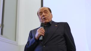 Berlusconi: "Un 'centro con Renzi-Calenda-Toti? Non servono nuovi contenitori"