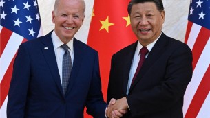 Biden e Xi Jinping, l'esperto: "Così Washington evita terzo fronte"