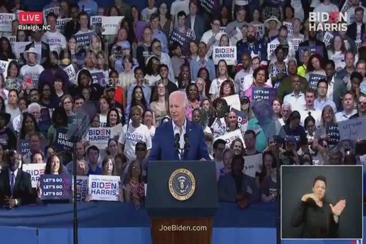 Biden, il comizio nel day after: "Chi cade si rialza" - Video
