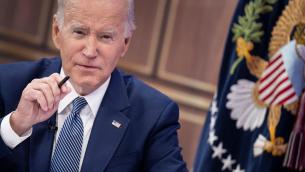 Biden: "Molto presto libereremo l'Iran"