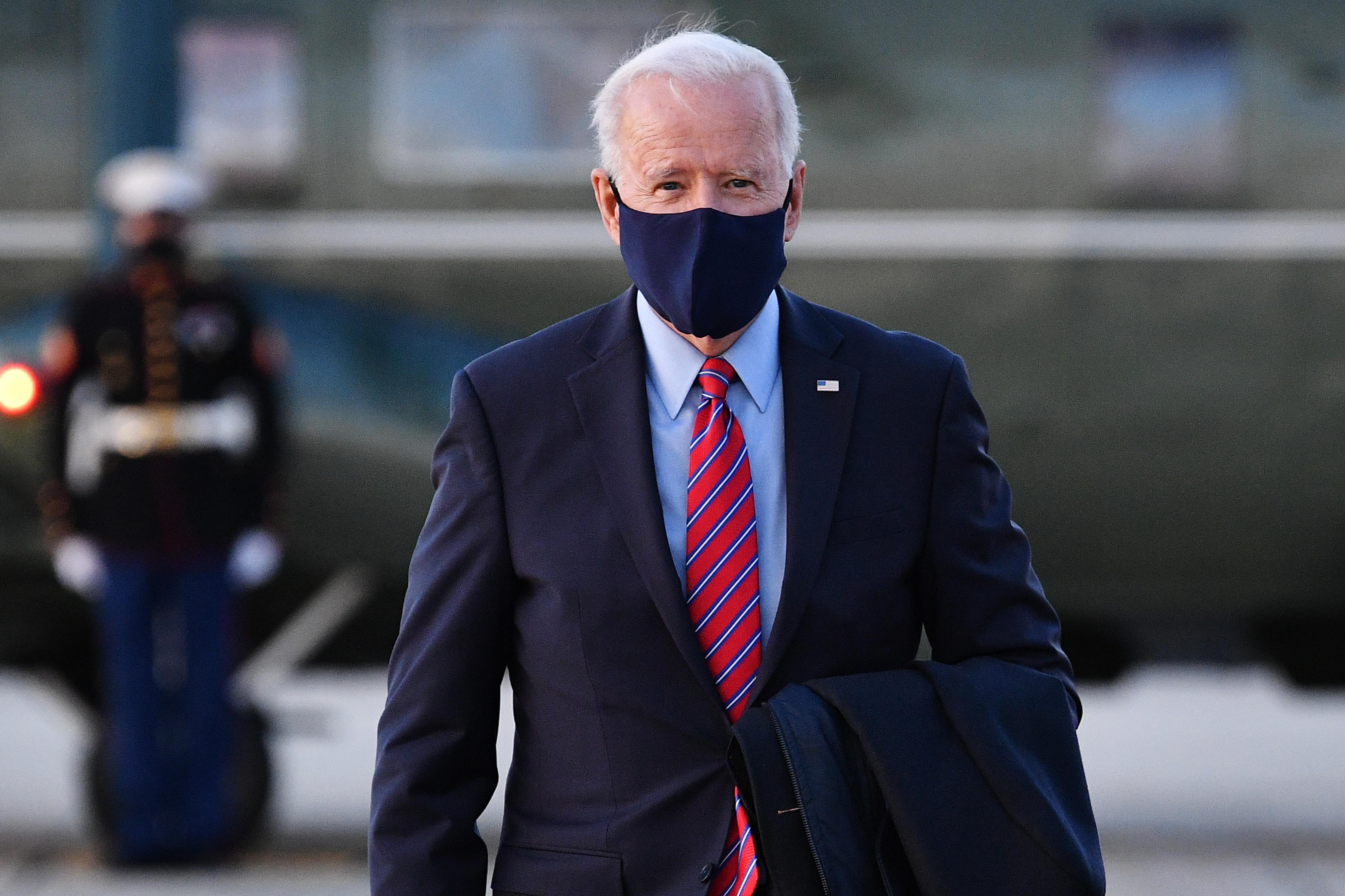Biden: "Trump inaffidabile, non riceva rapporti intelligence"