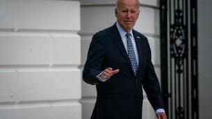 Biden vara legge contro islamofobia, teme di perdere sostegno dell'elettorato islamico