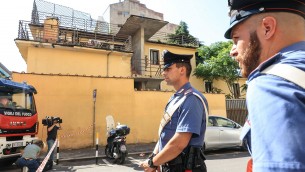 Bimba scomparsa a Firenze, si scava nel cortile dell'ex hotel Astor