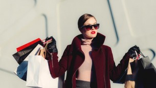 Black Friday, per gli italiani budget cala a 251 euro