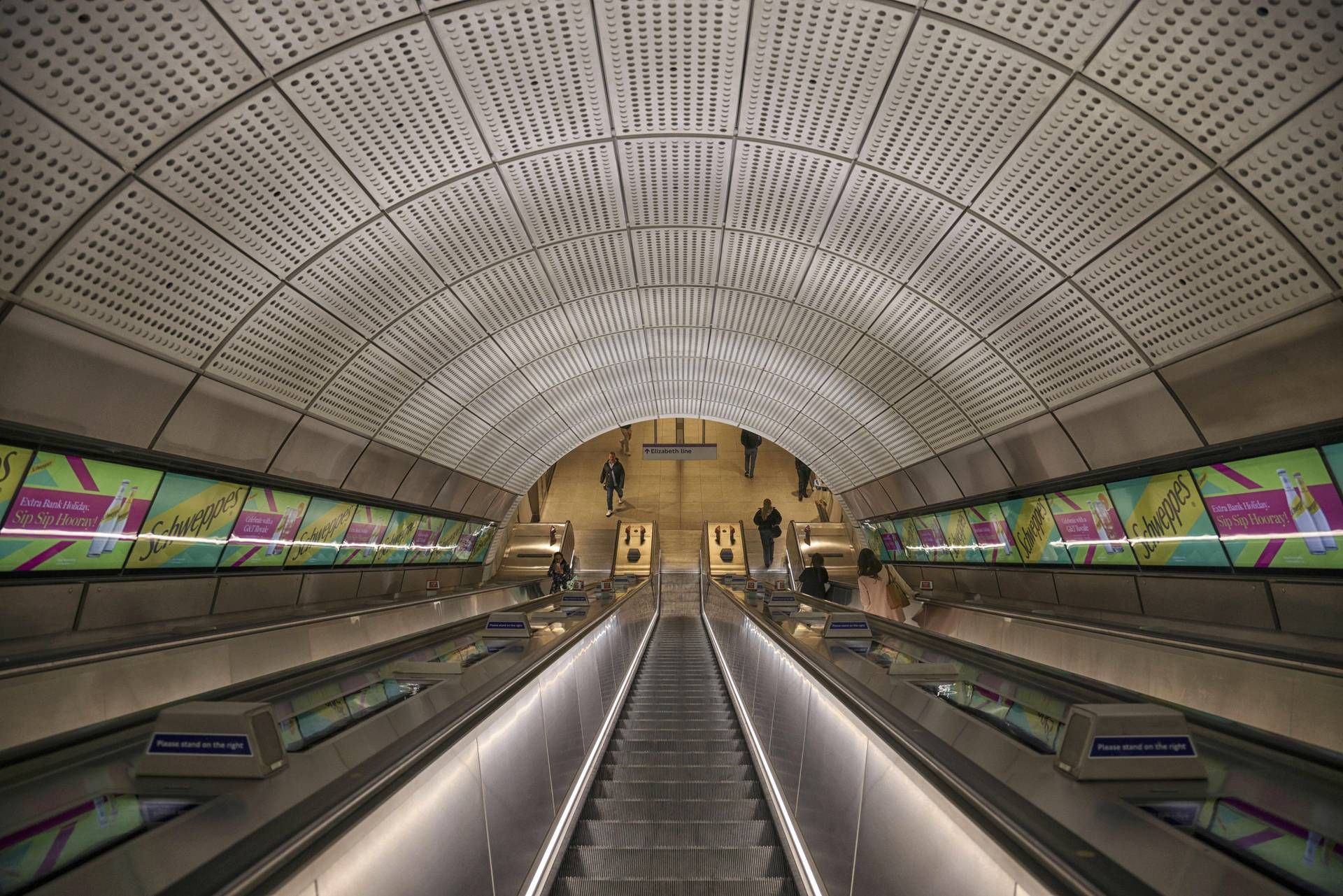 Blackout paralizza la metro di Londra, tre linee sospese e ritardi su altre sei