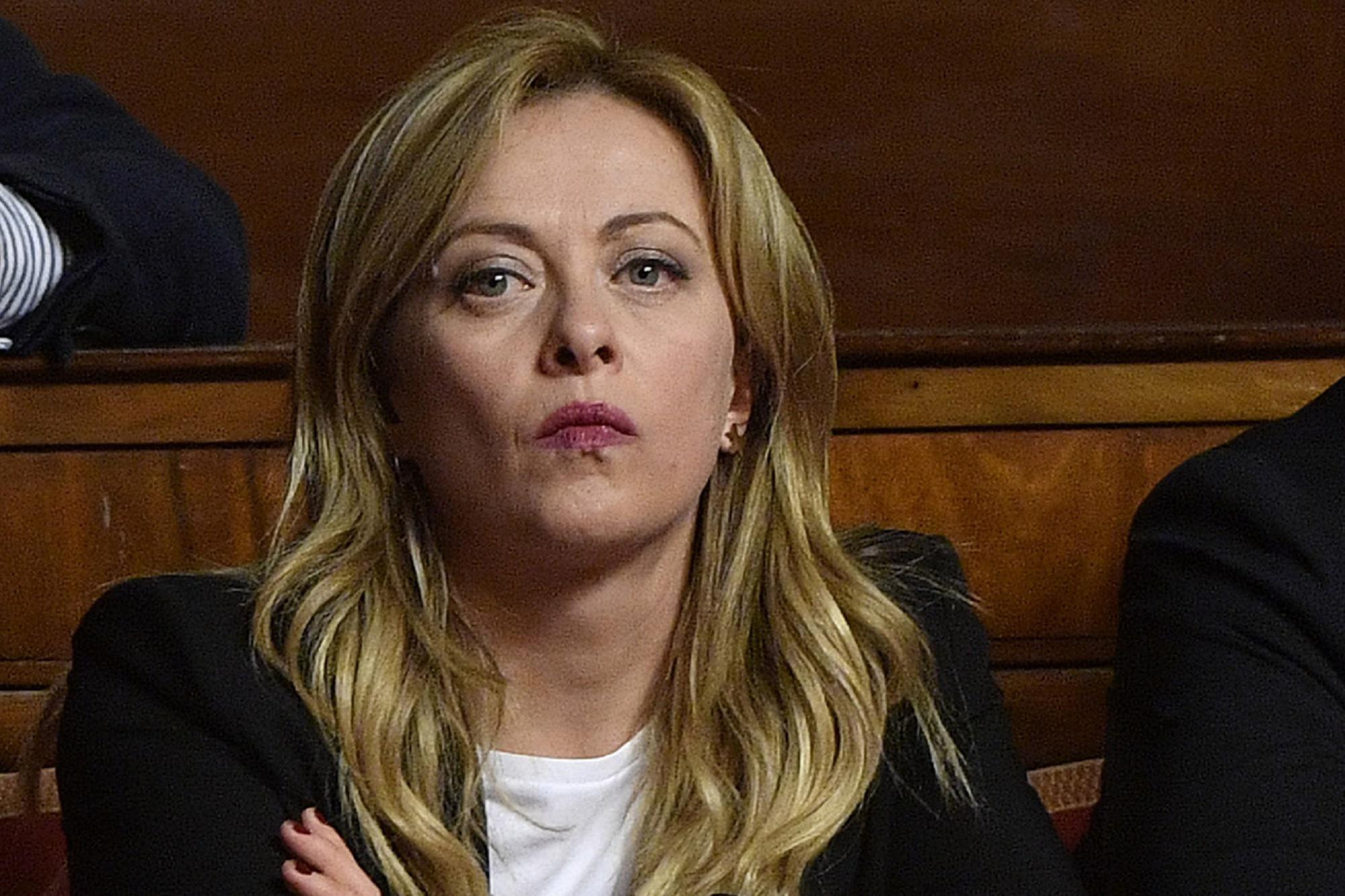 Blitz ambientalisti al Senato, Meloni: "Oltraggioso, incompatibile con protesta civile"