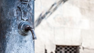 Bollette acqua, ecco quanto spendono Regioni e città - I dati