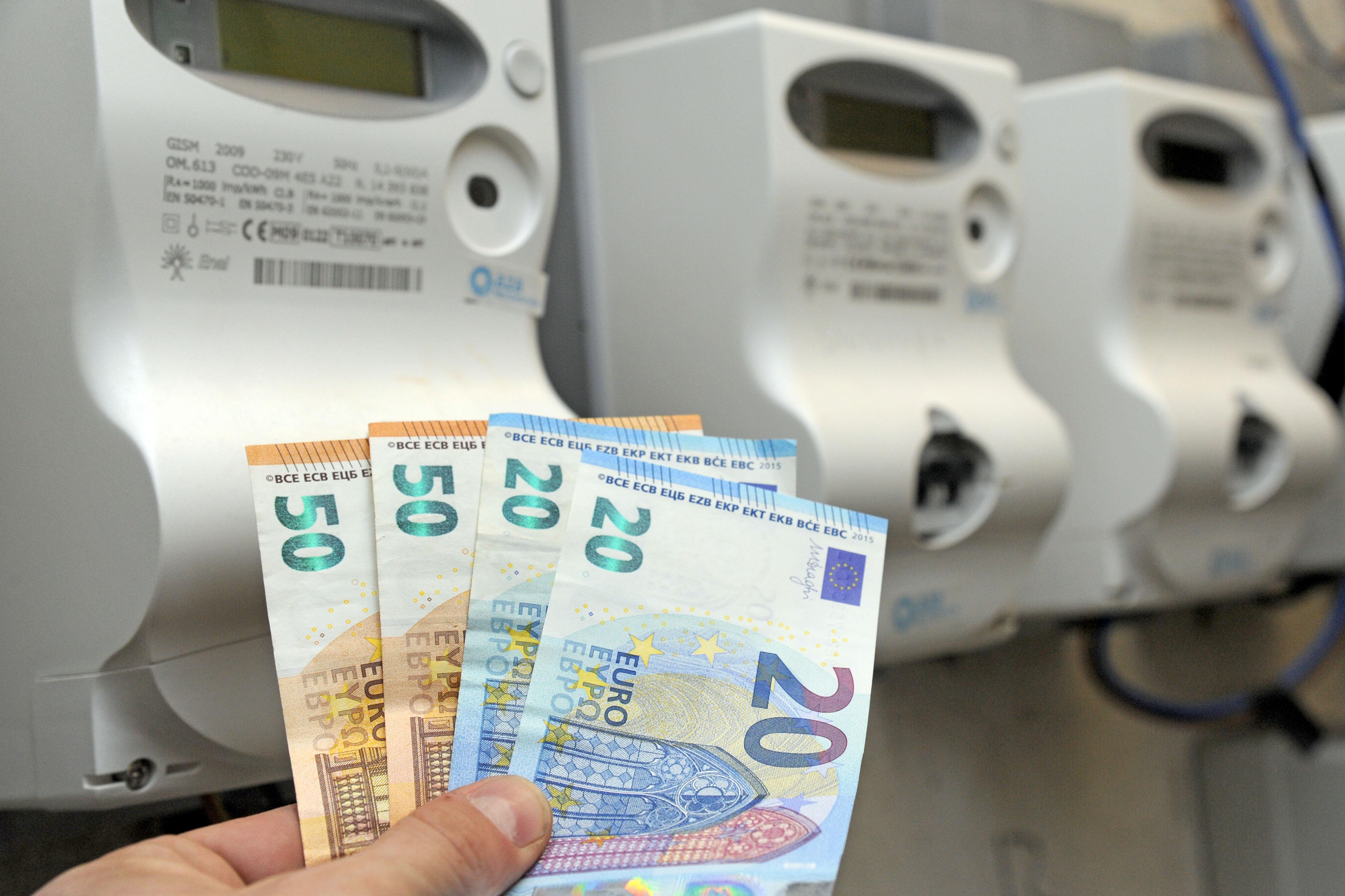 Bollette elettrica e aumento, come evitare la stangata