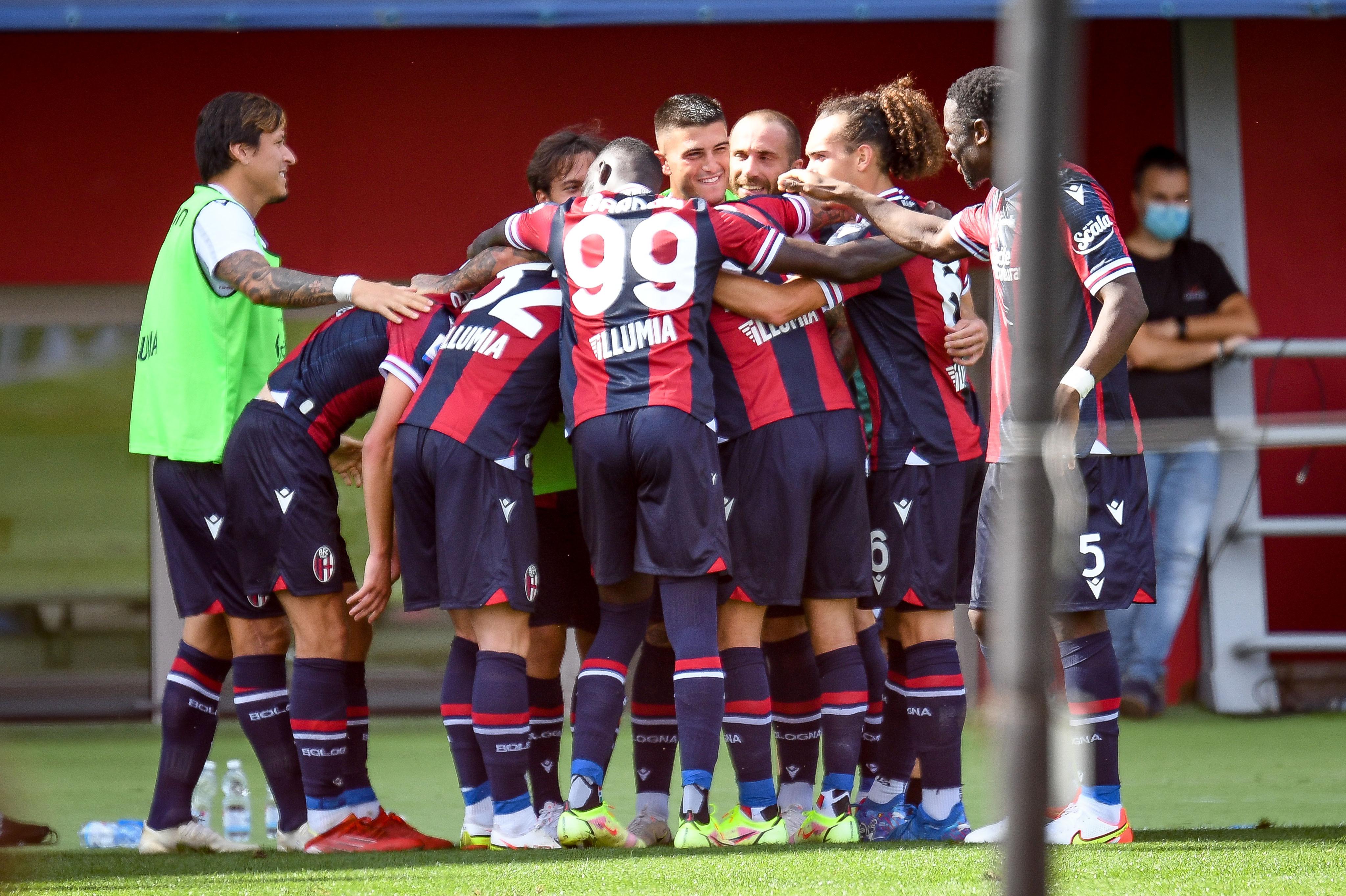 Bologna-Lazio 3-0, tris rossoblu e aggancio in classifica