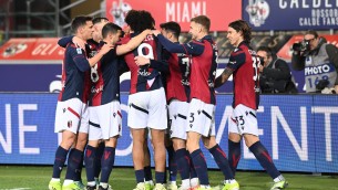 Bologna-Sassuolo 4-2, poker in rimonta nel derby emiliano