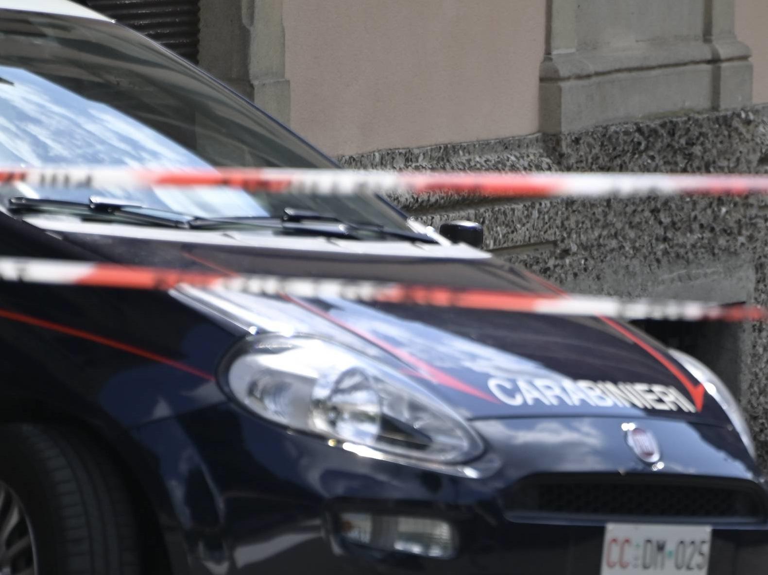 Bologna, vigile urbano uccide ex collega nel comando di Anzola