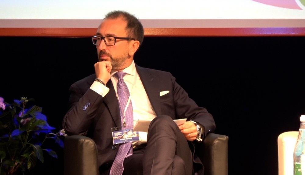 Bonafede: "Grande distanza da politica, class action e comunità energetiche strumenti partecipazione"