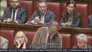 Bonelli, i sassi dell'Adige in secca e la battuta di Meloni - Video