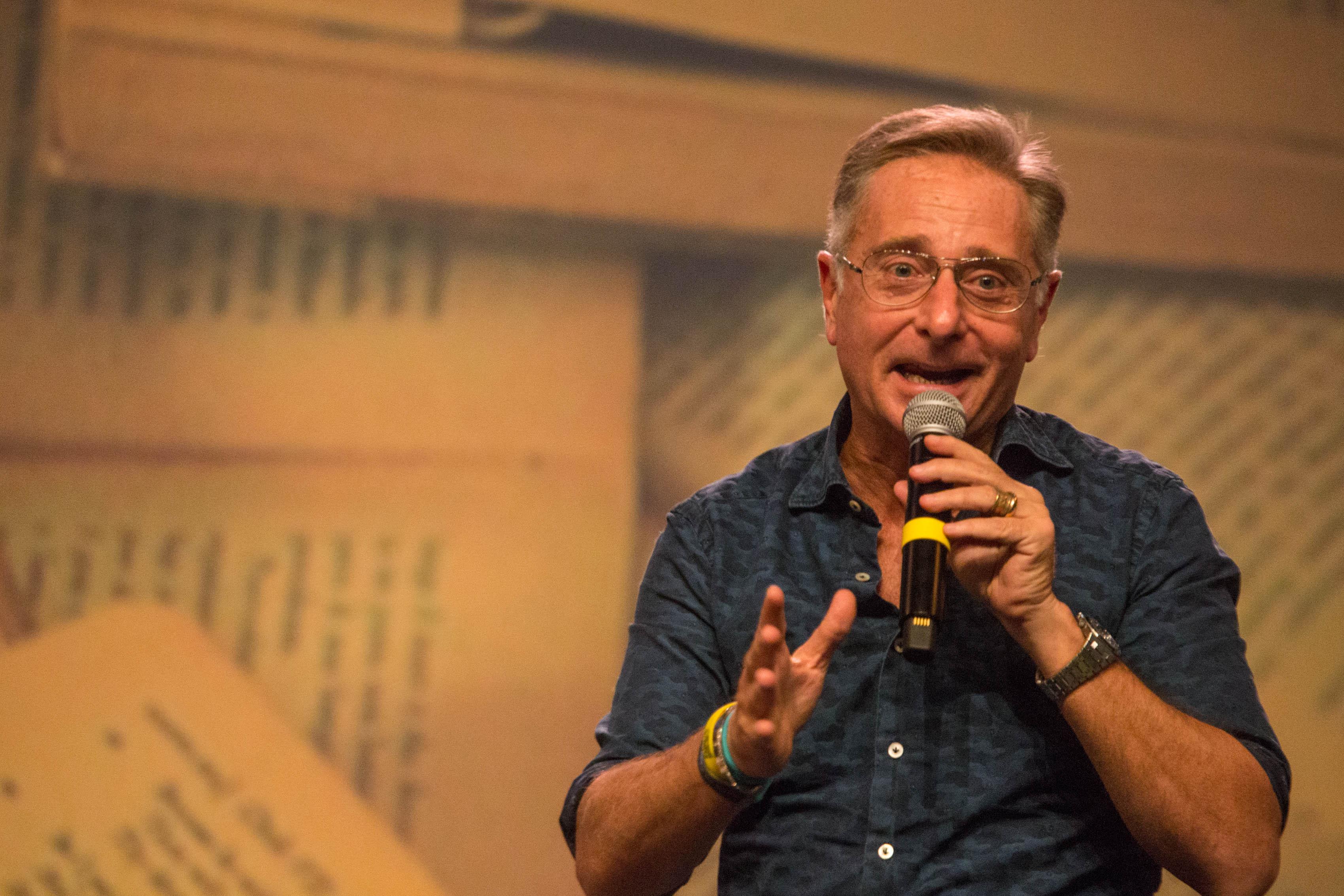 Bonolis al posto di D'Urso la domenica sera, voci di attriti Crippa-Mediaset