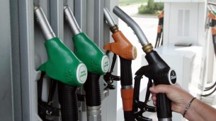 Bonus benzina a rischio, misura in bilico