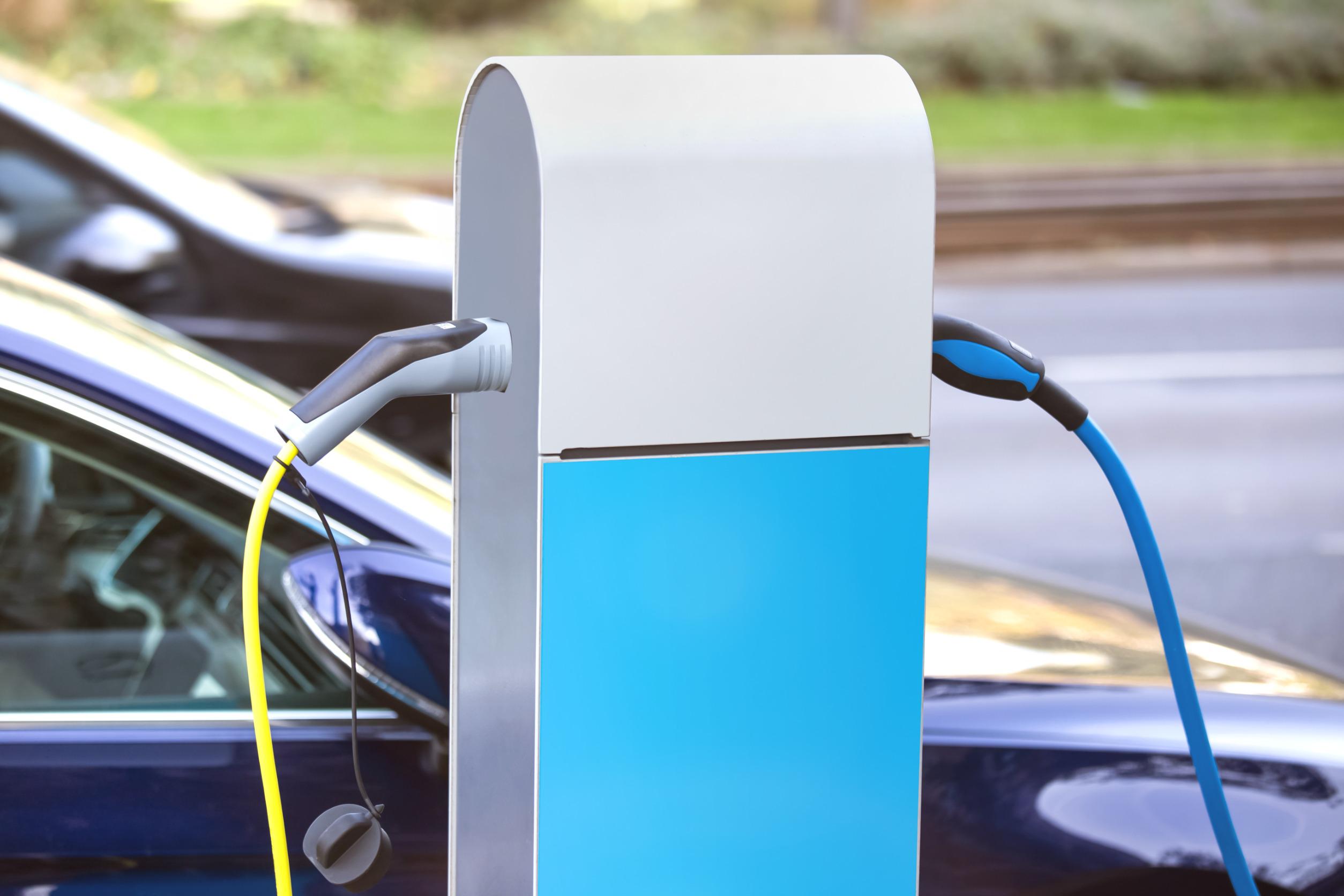 Bonus colonnine elettriche, al via domande per imprese: come richiederlo