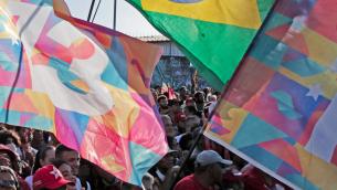 Brasile, pugnalato a morte sostenitore di Lula