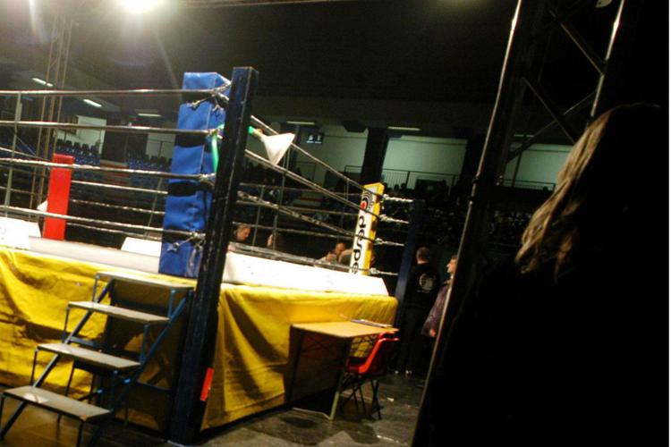 Broili sul ring con tatuaggi nazisti, pugile rischia sanzione