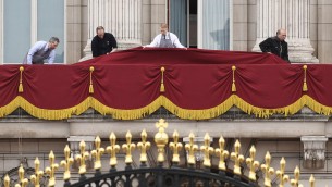 Buckingham Palace apre ai visitatori la sala dell'iconico balcone