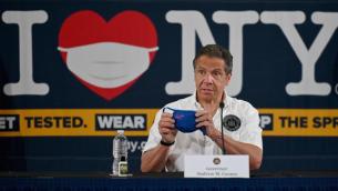 Bufera sul governatore Cuomo, l'accusa: "Ha molestato diverse donne"