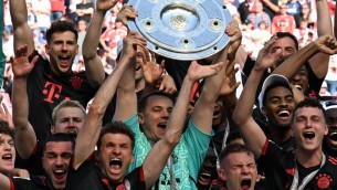 Bundesliga, Bayern campione ma dirigenti licenziati 'in campo'