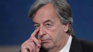 Burioni a Chiara Nasti: "Contro pertosse ci vuole grande difesa come nel calcio"