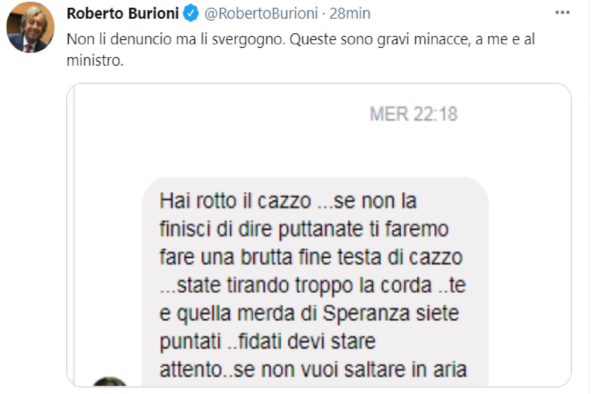Burioni, minacce sui social: "Finiscila o farai una brutta fine"